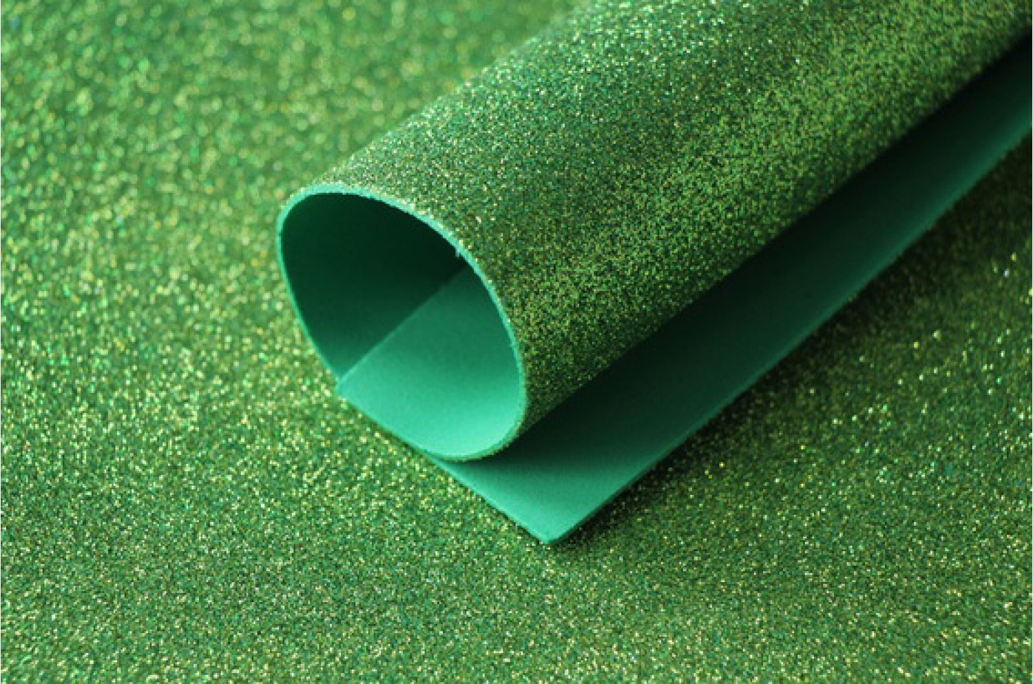Зеленый глиттерный фоамиран 2 мм
